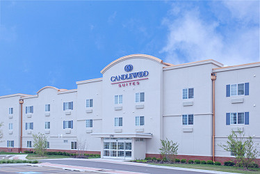 Elgin Hotels: Candlewood Suites Elgin NW-Chicago - Extended Stay Hotel in  Elgin, Illinois